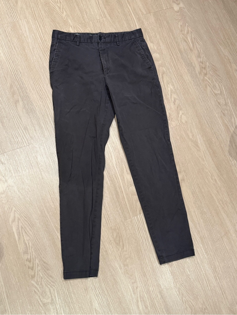 Banana Republic Men's Charcoal Grey Chinos Athletic fit